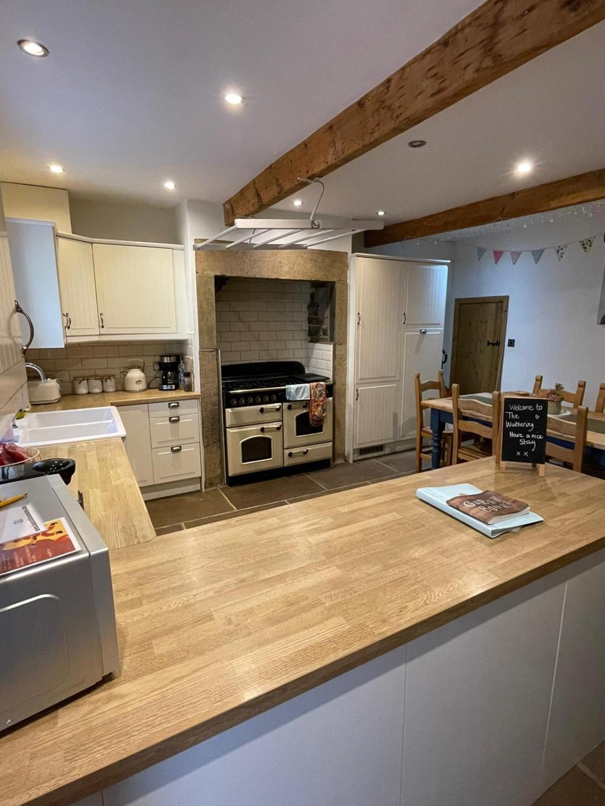 Wuthering Cottage - Central, Stylish, Cosy, Comfy Haworth Exteriör bild