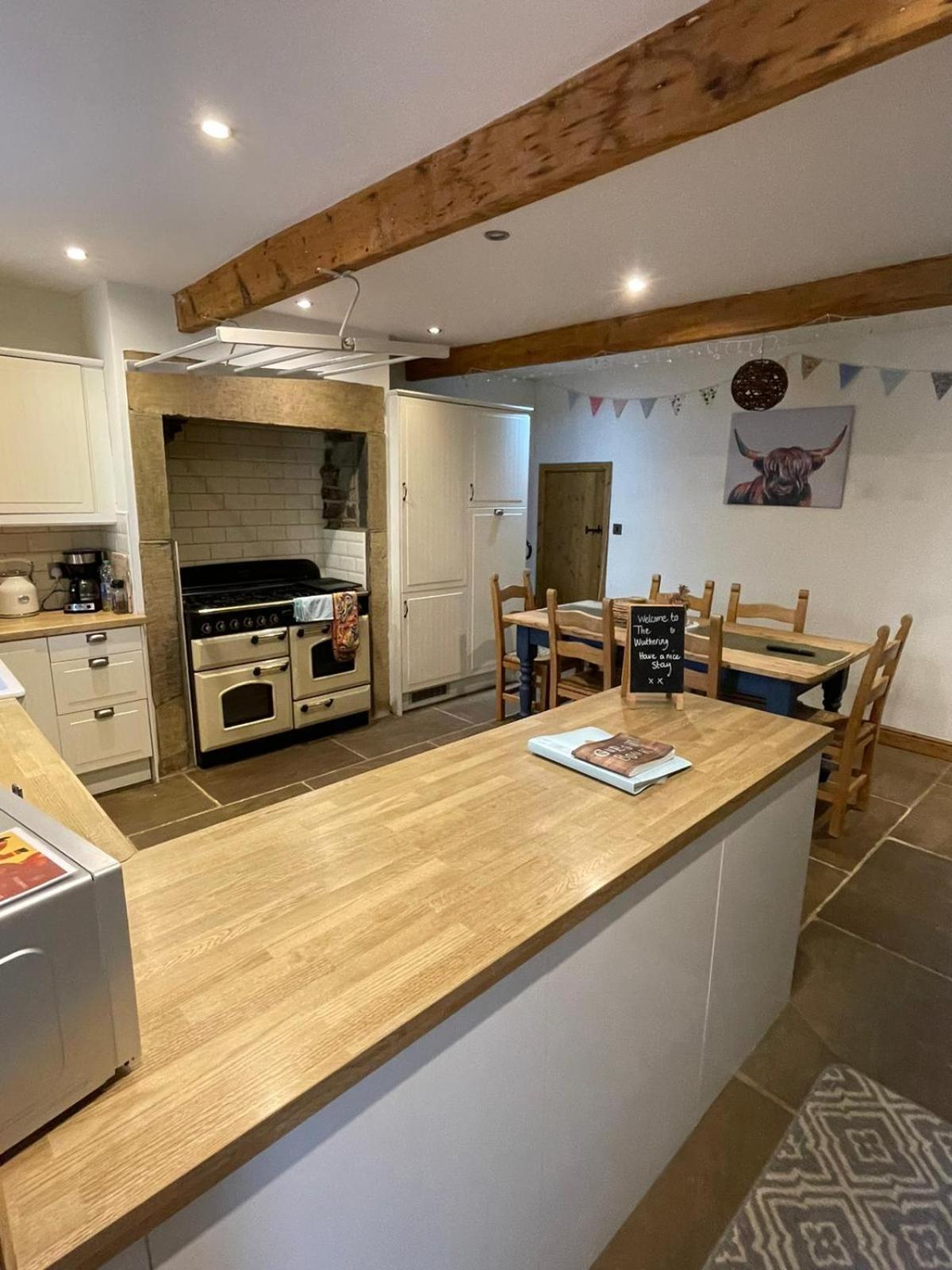 Wuthering Cottage - Central, Stylish, Cosy, Comfy Haworth Exteriör bild